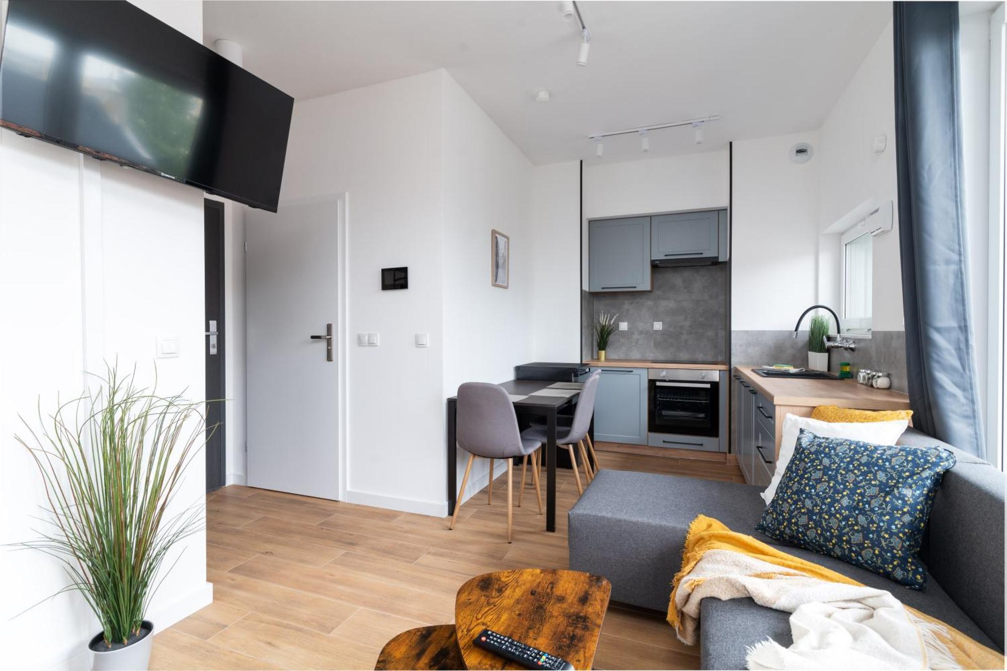 Lineburg Villa Apartments Warsaw Exterior photo